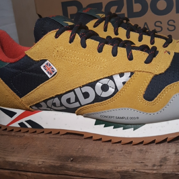 Reebok Classic CL LeatherRippleMU Unisex US9½NWT - Picture 3 of 8